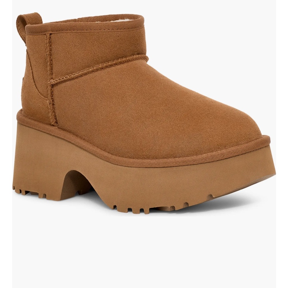 Brand NEW Classic Ultra Mini New Heights Platform Boot (Women)